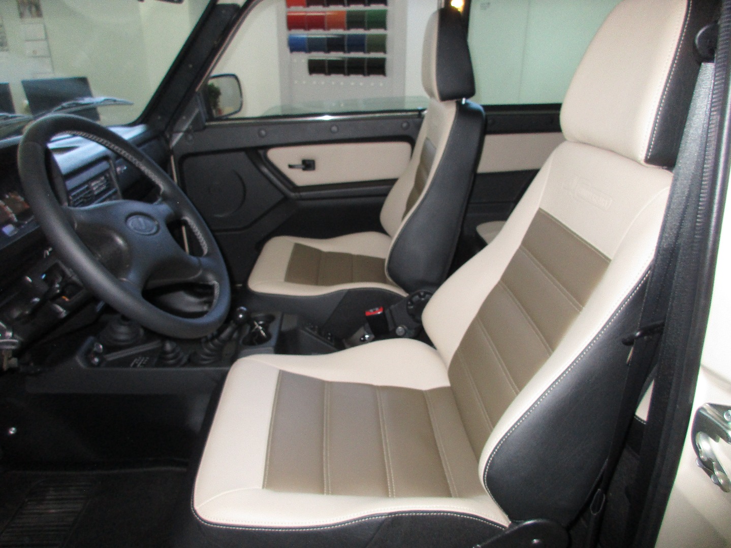 Юбилейная LADA 4*4 ANNIVERSERY